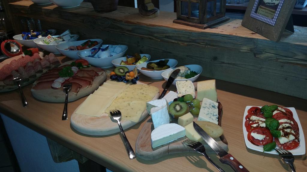 גוסלר Hotel Garni Kaiserpfalz מראה חיצוני תמונה