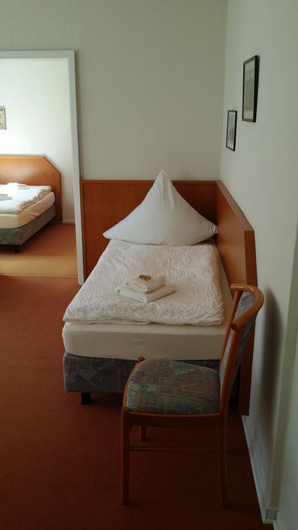 גוסלר Hotel Garni Kaiserpfalz מראה חיצוני תמונה
