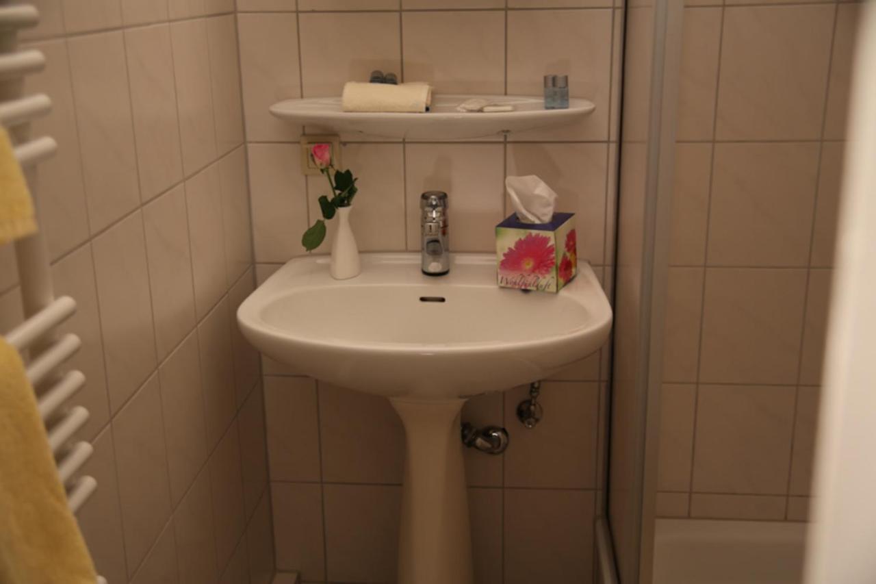 גוסלר Hotel Garni Kaiserpfalz חדר תמונה